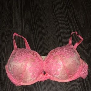 Pink Victoria’s Secret Bra!